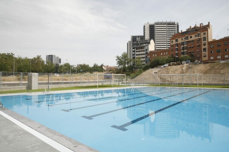 Piscina Municipal de Tetuan 768x512