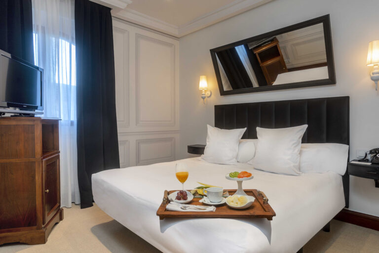 Bodegas Arzuaga Hotel 768x512