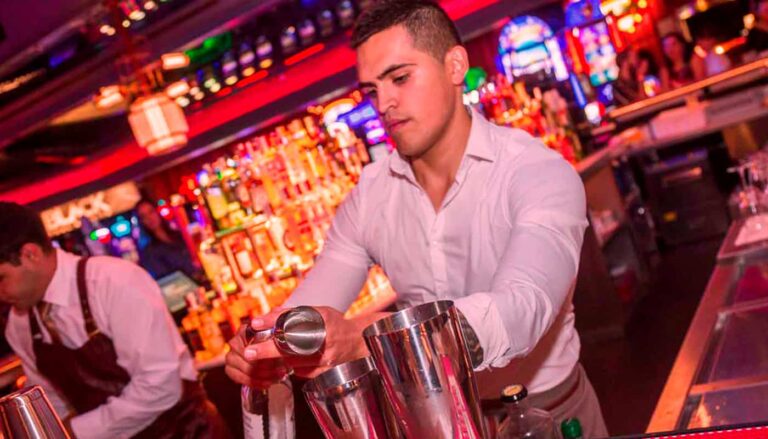 Cena y Musica en Directo en Gran Casino Torrelodones 4 768x439