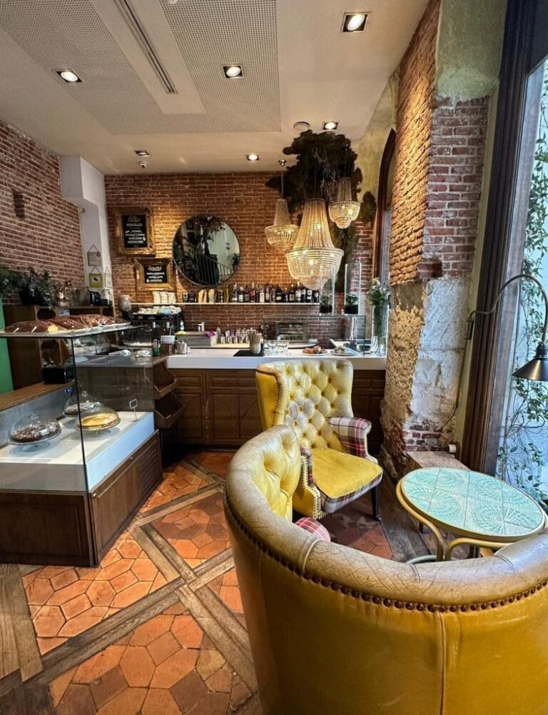 Relais de Paris 4 768x1002