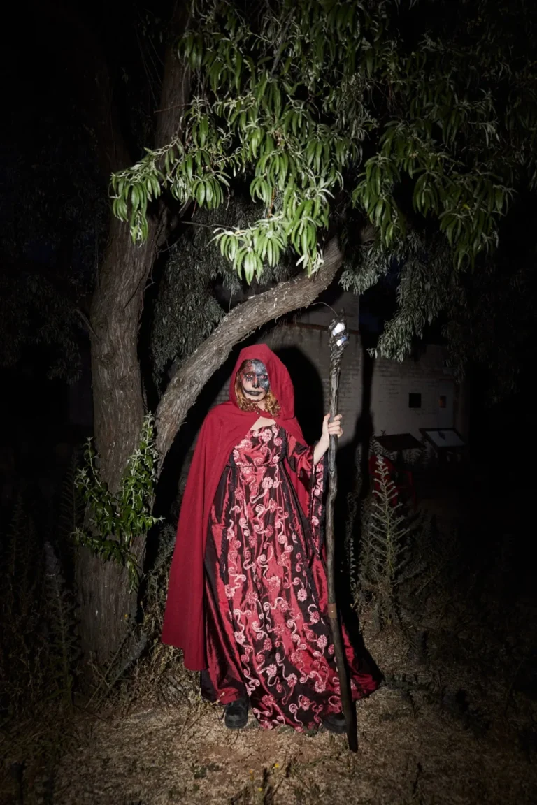 Tunel rojo Juego Escape de Terror en Navas del Rey 4 768x1152