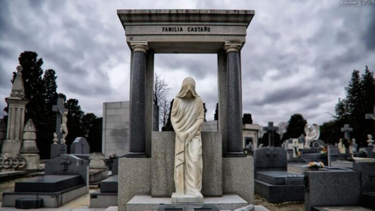 Visitas Guiadas al Cementerio de la Almudena de Madrid 1 768x432