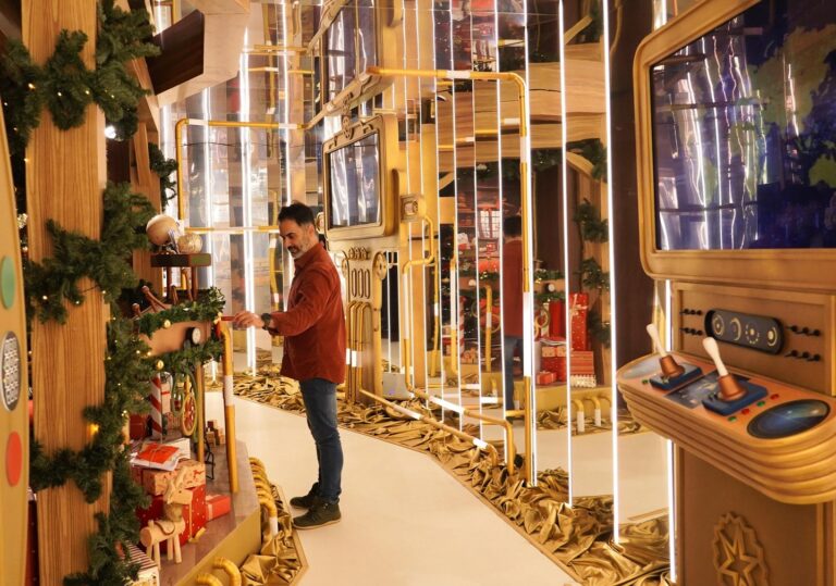 Experiencia inmersiva La estacion de la Navidad en La Puerta del Sol 4 768x539