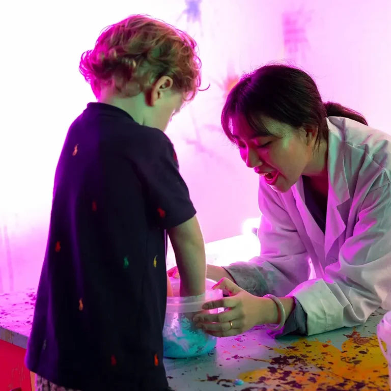 Chaos Lab Experiencia cientifica interactiva para todos 3 768x768