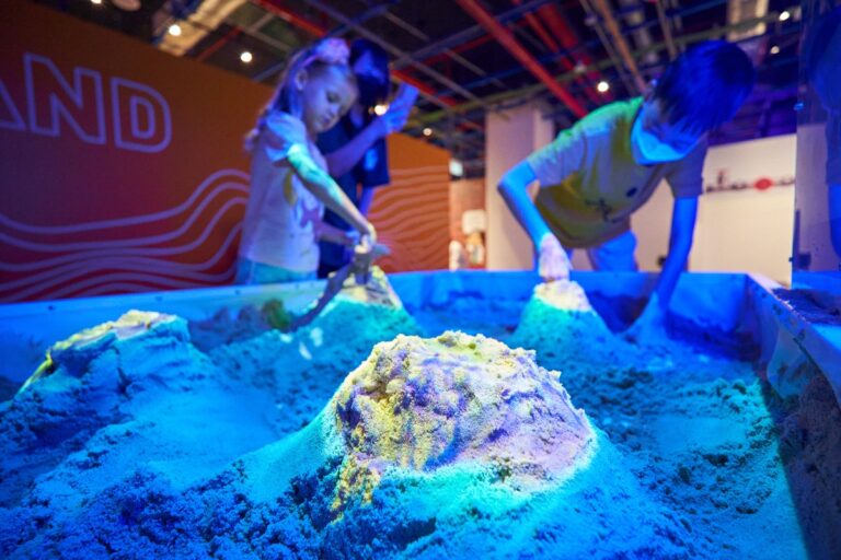 Chaos Lab Experiencia cientifica interactiva para todos 7 768x512