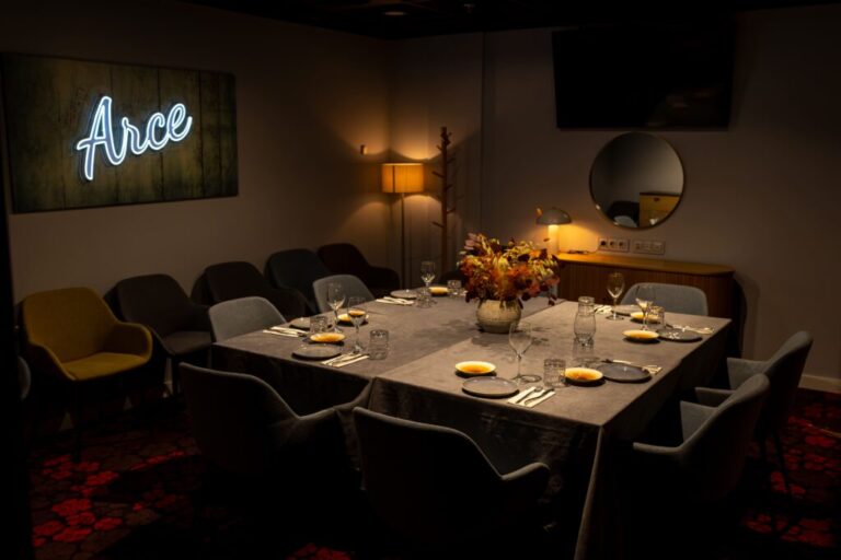 Fallen Leaves 4 768x512