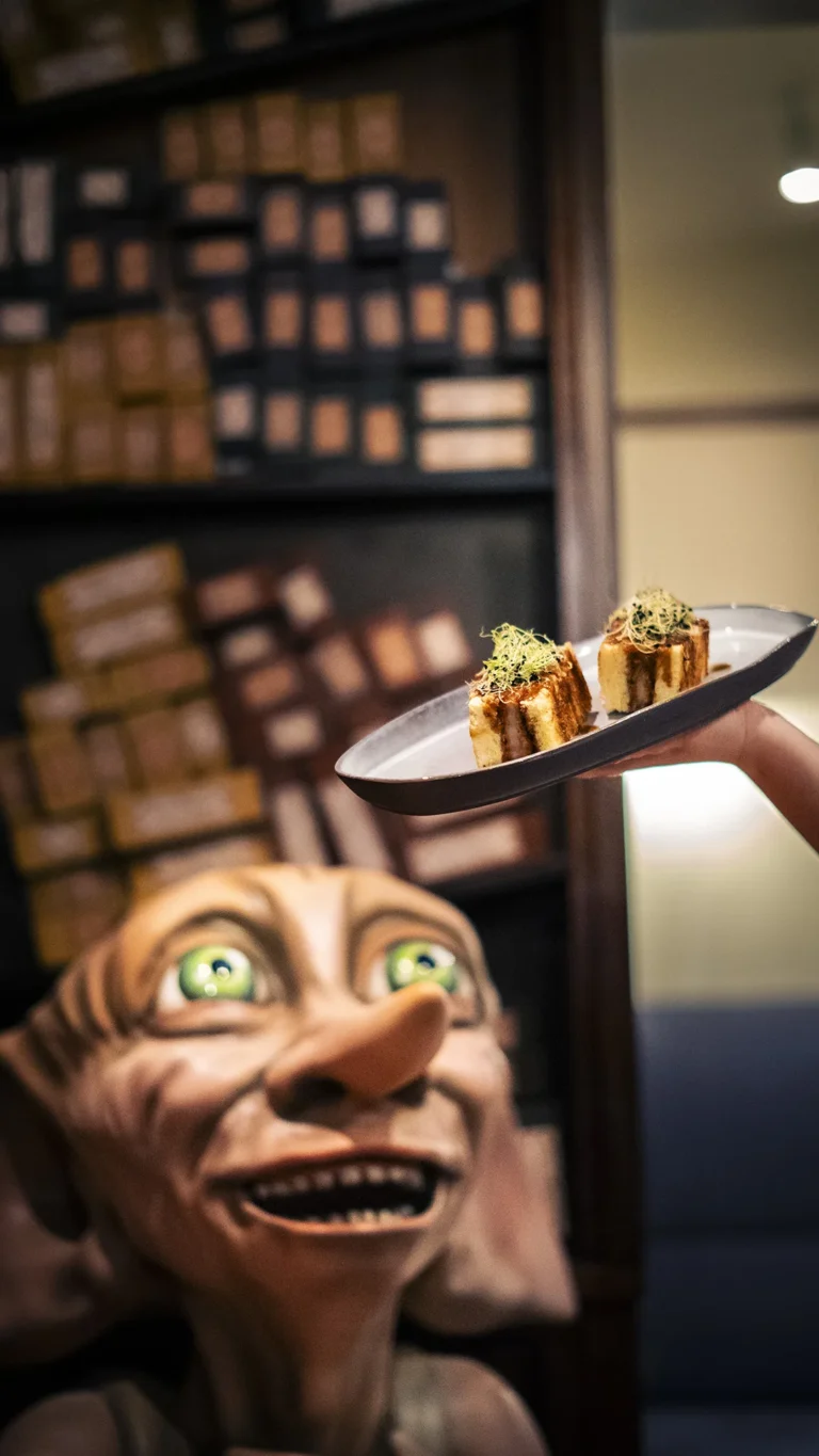 Anden nueve y tres cuartos 2 768x1365