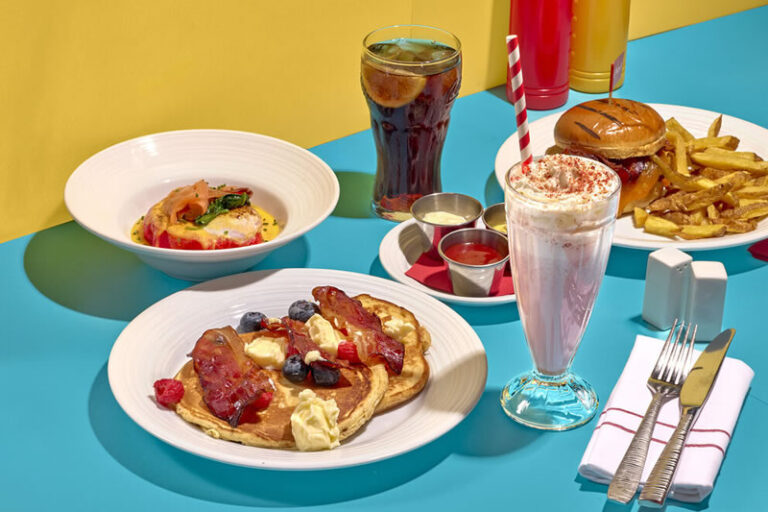 Brunch americano en Hard Rock Madrid 768x512