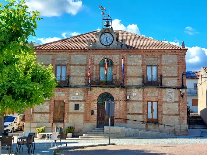 Ayuntamiento de Peguerinos 1