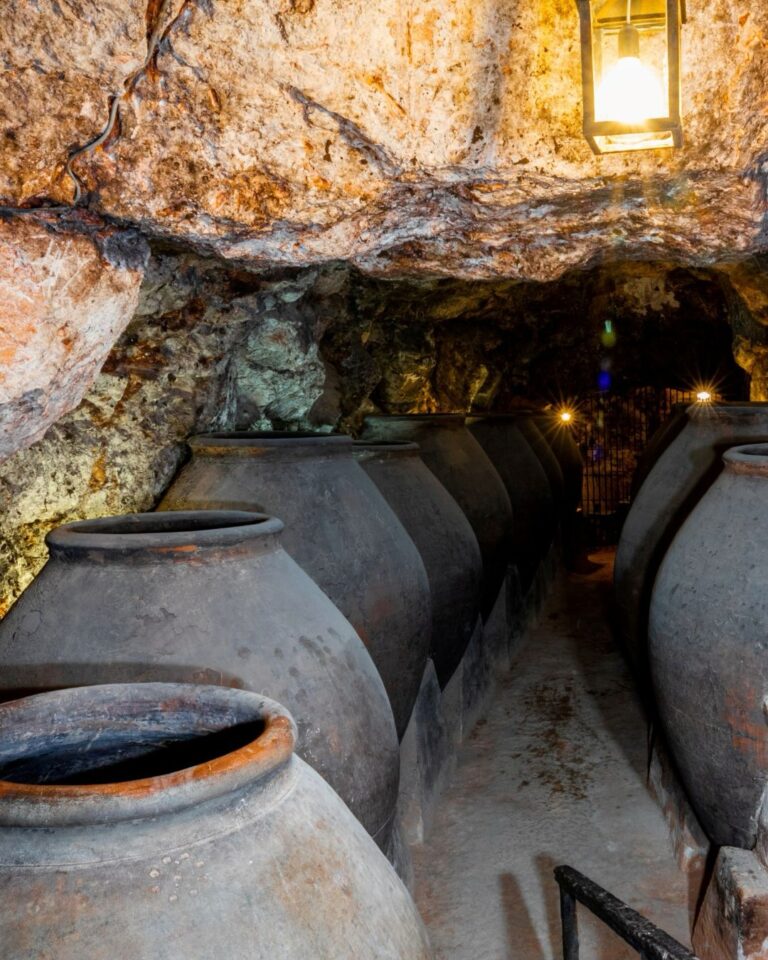 Meson Cuevas del Vino 4 768x960