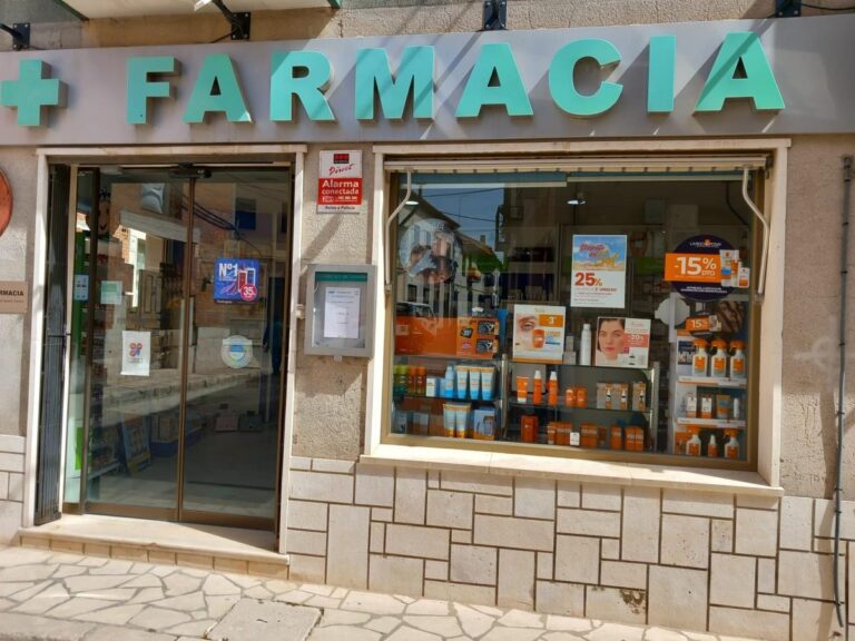 Farmacia Camino colmenar de oreja 768x576
